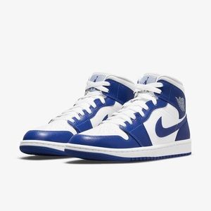 Air Jordan 1 Mid- Kentucky Blue